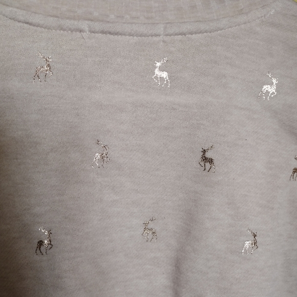 Living Doll Foil Deer Reindeer Lightweight Sweatshirt Long Sleeve Shirt size S - Picture 8 of 8